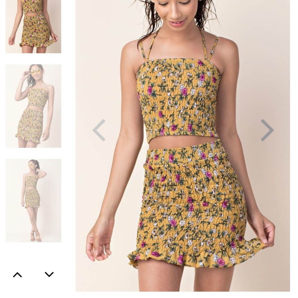 ✨NWT✨2 piece floral outfit